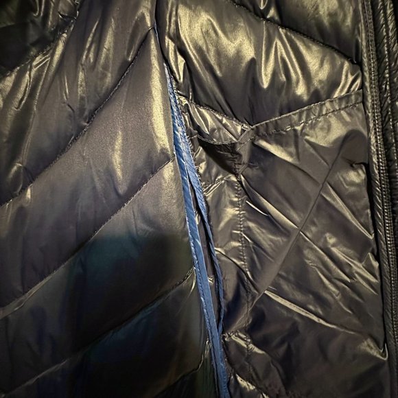 Calvin Klein Women Packable Down - Navy Feather Puff Jacket - Picture 8 of 13